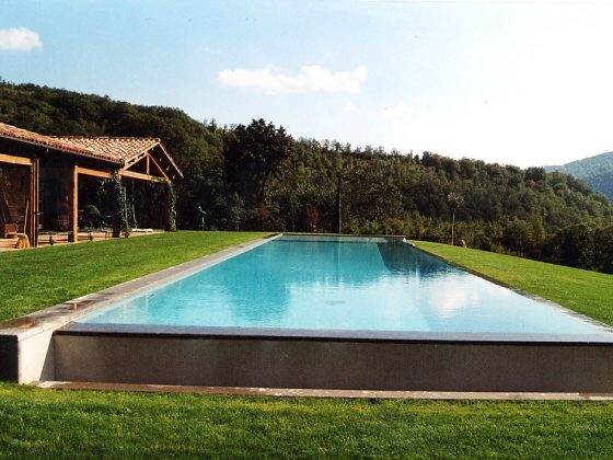 Piscina da Giardino a Sfioro