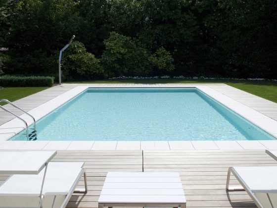 Piscina da Giardino rivestita in legno