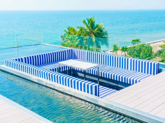 Piscina di Lusso a sfioro